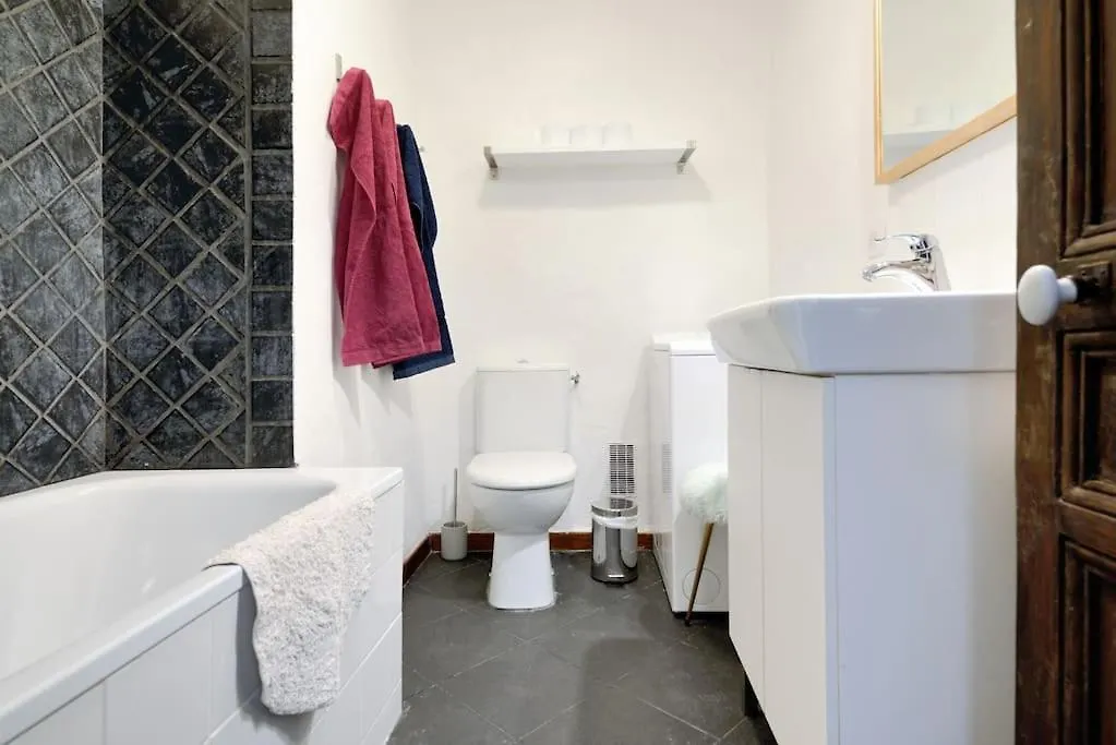 Appartement Vieille Ville 55 M2 Avec Terrasse 16M2 Et 2Chambres Vraie Climatisation Aix-en-Provence Apartment